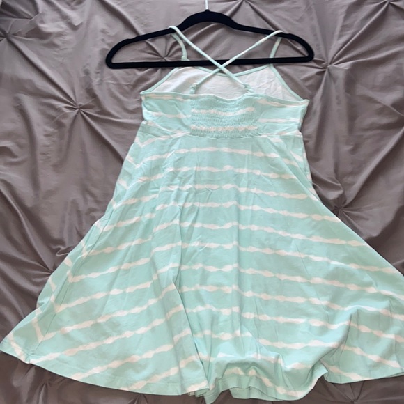 Girls dress - Picture 2 of 2